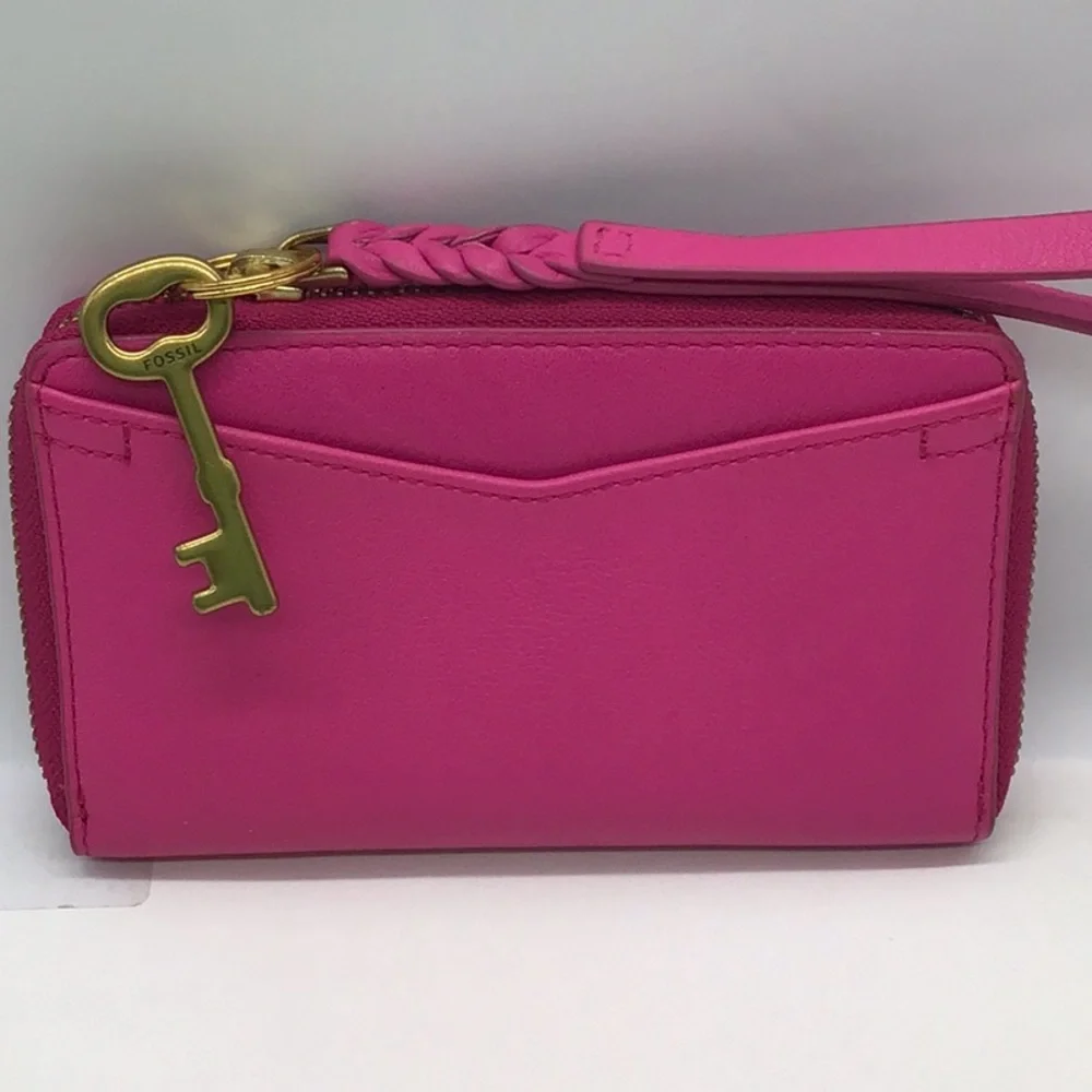 Fossil Emma RFID Hot Pink Leather Wristlet - Picture 1 of 7